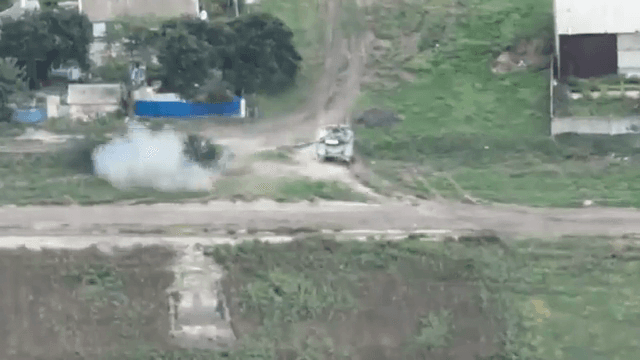 Video thumbnail: Excellent work by Javelin on the Russian tank that is shelli