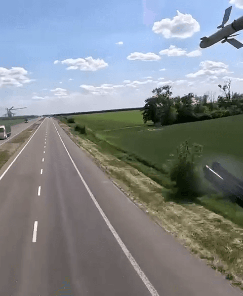 Video thumbnail: Cockpitbilder från ett par ukrainska Mi-24 Hind-helikoptrar 
