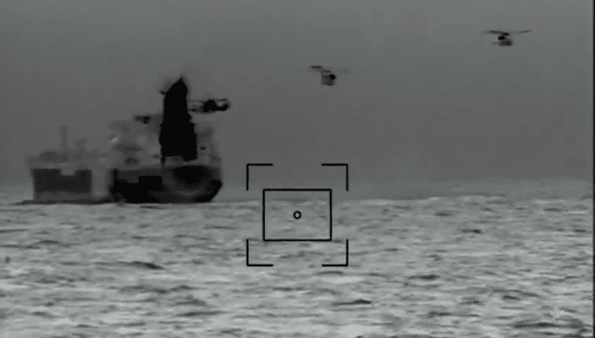 Video thumbnail: Macron veröffentlicht Fotos von der Aufbringung eines sanktionierten russischen Tankers