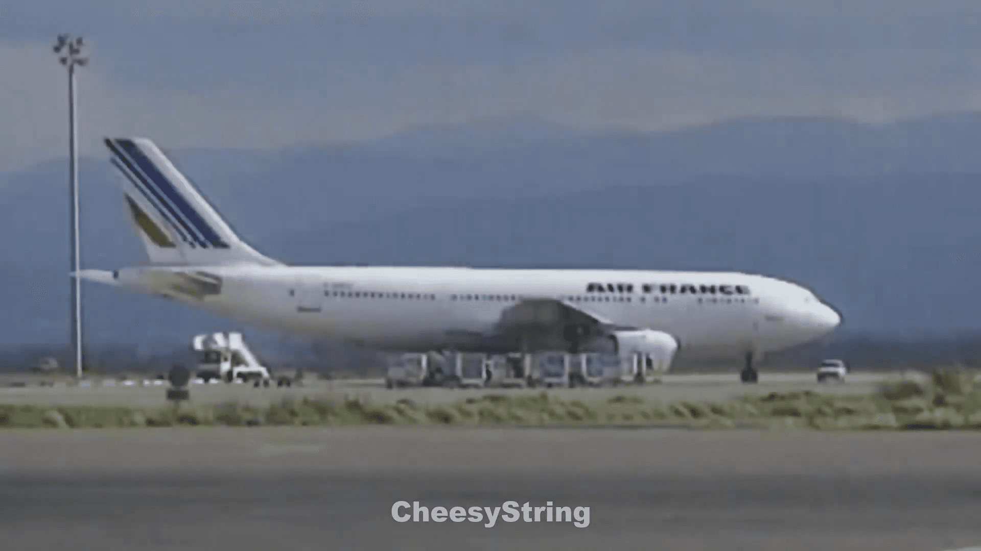 Video thumbnail: Détournement d’un avion par des terroristes en France