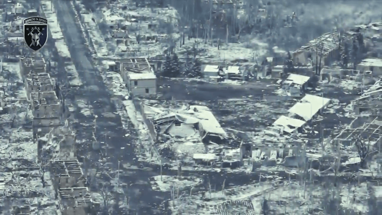 Video thumbnail: Toretsk, another city virtually destroyed by the Russians.