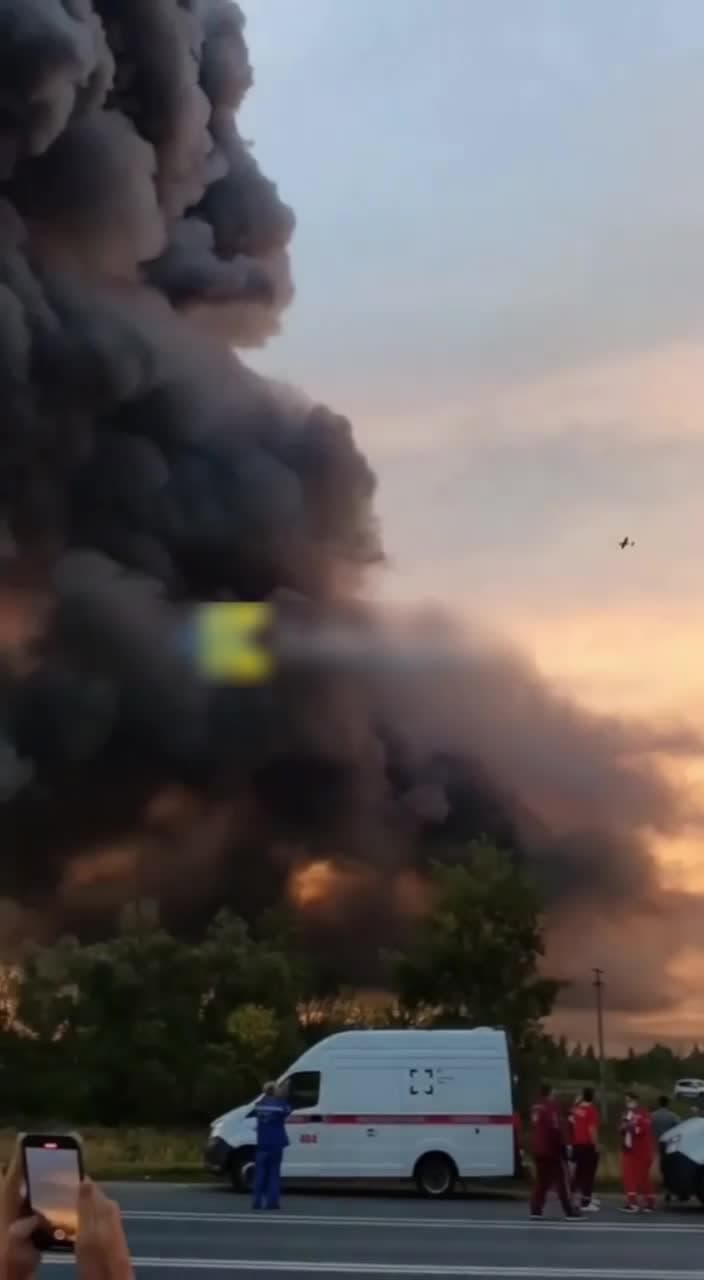 Video thumbnail: Ukrainian forces reportedly strike Ozon logistics complex in Samara region
