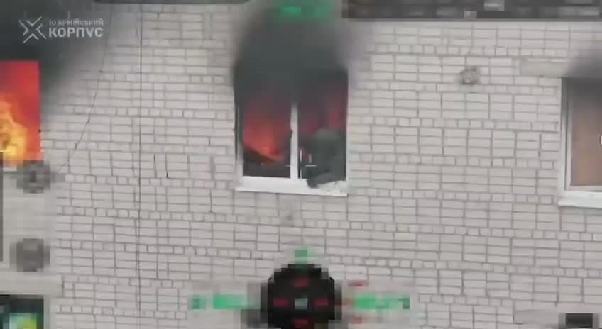 Video thumbnail: Ryskt pansarregementsanfall misslyckas nära Kupiansk-Vuzlovyi