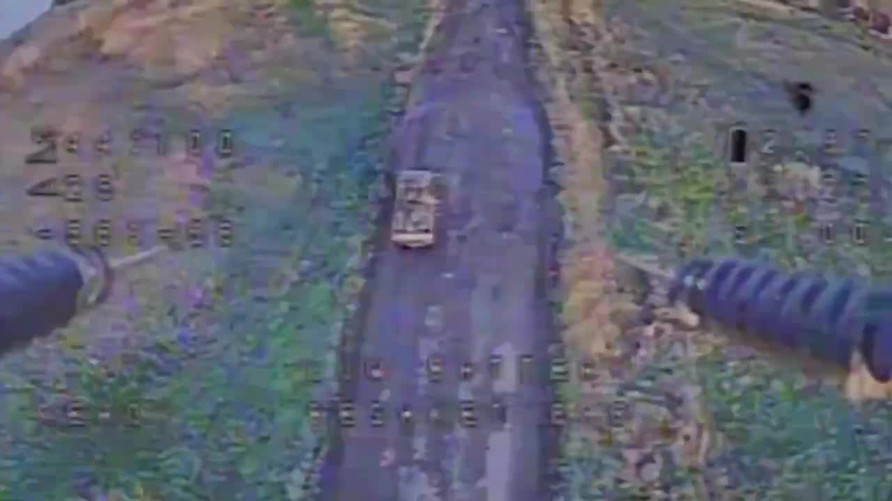 Video thumbnail: Compilación de ataques de drones FPV